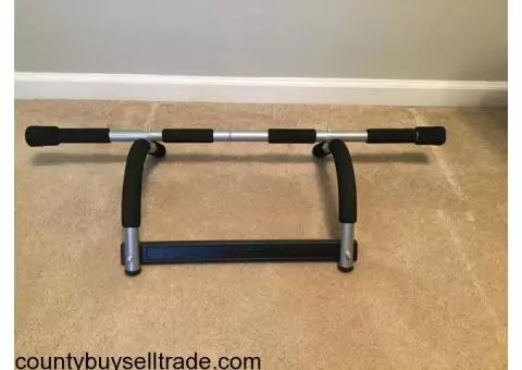 Iron gym pull-up bar