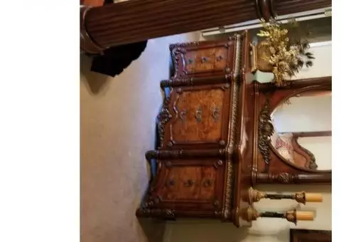 Queen Bedroom 3 Piece Set - REDUCED for quick sale